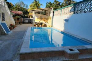 Hostal con Piscina en Guanabo 